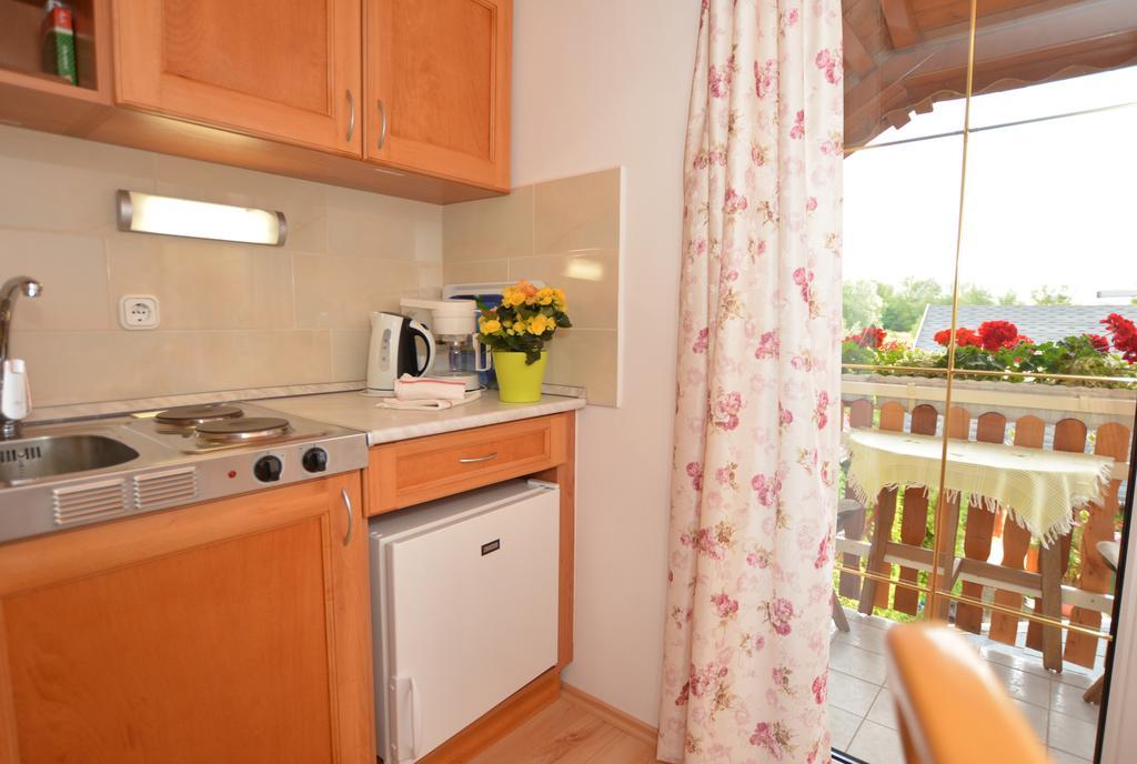 Viragoskert Apartman Hévíz Δωμάτιο φωτογραφία