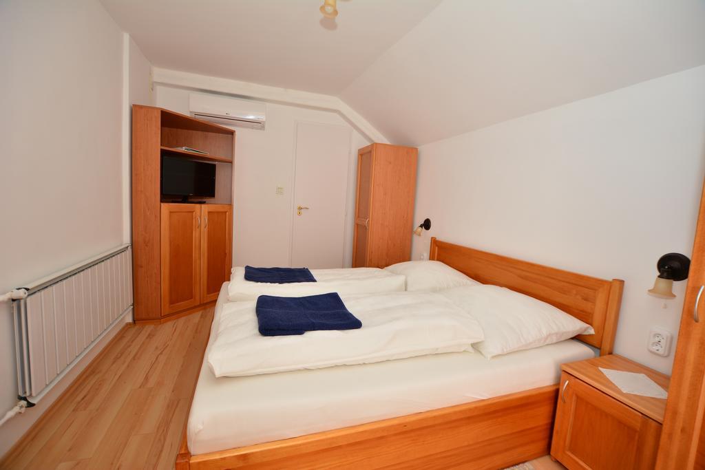 Viragoskert Apartman Hévíz Δωμάτιο φωτογραφία