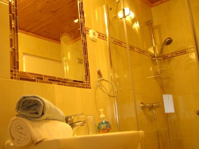 Viragoskert Apartman Hévíz Δωμάτιο φωτογραφία